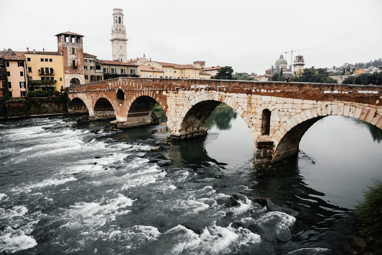 Ponte Pietra