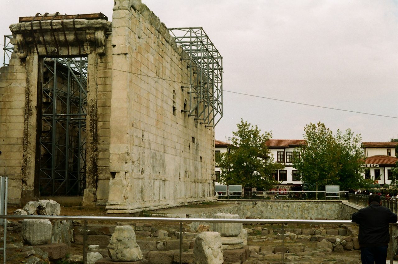 Temple of Augustus and Rome