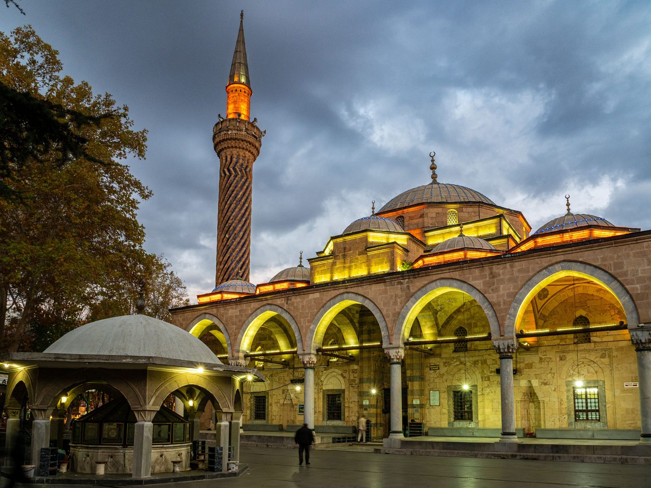 Alaeddin Mosque (Alaeddin Camii)