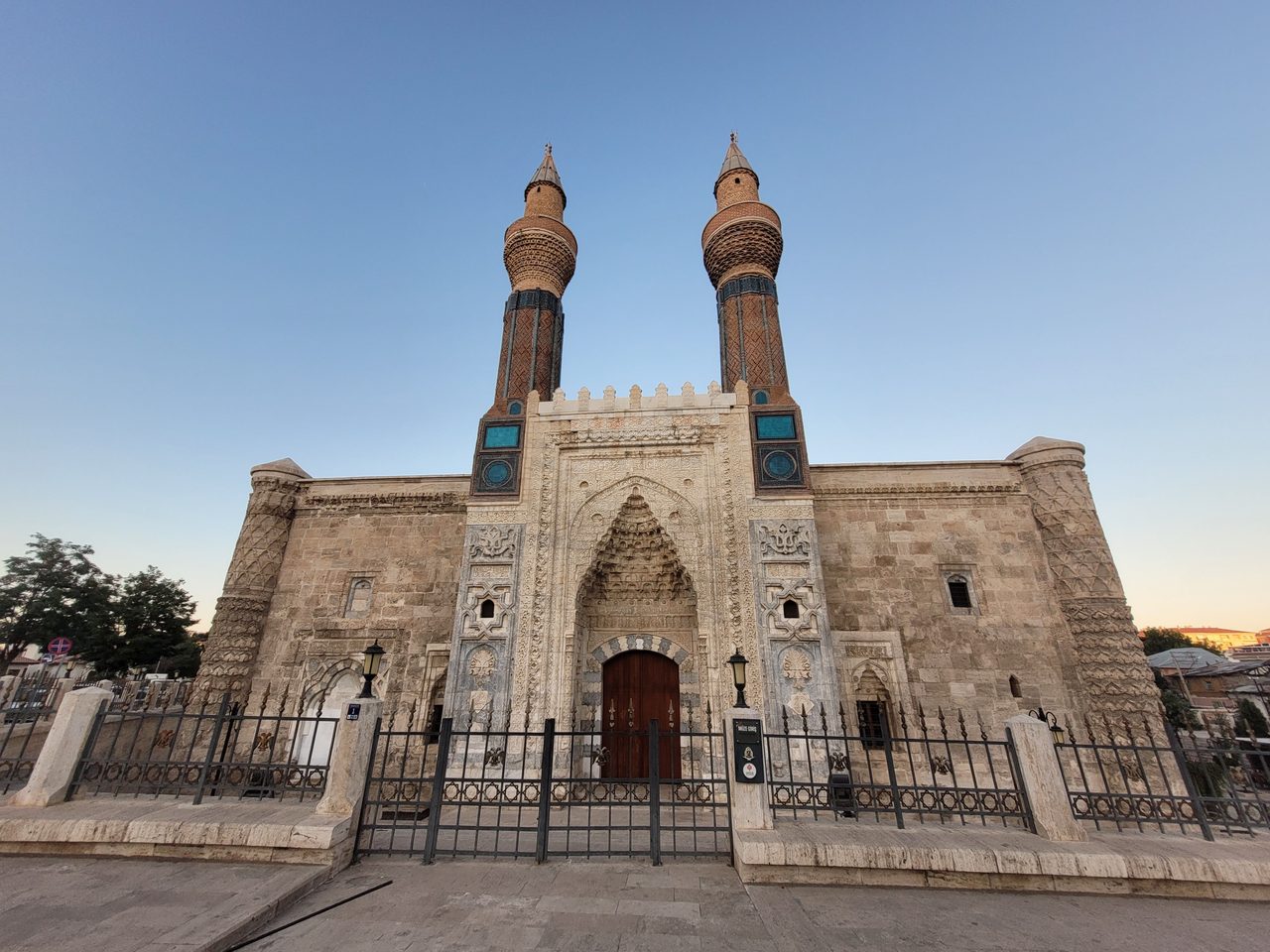 Gök Medrese
