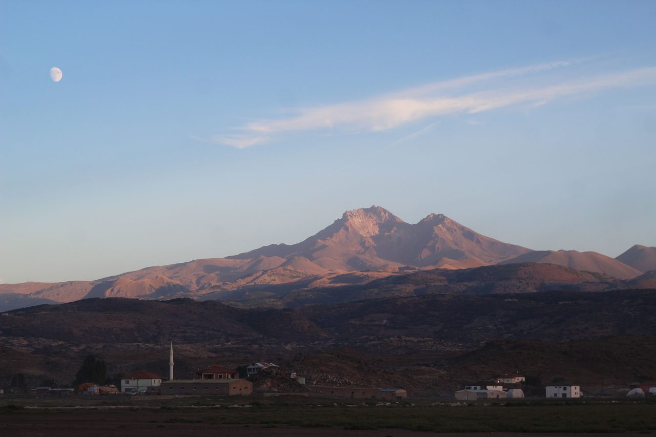 Cudi Dağı (Mount Cudi)
